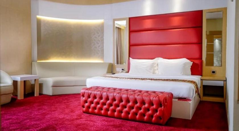 Hotel Furaya 3*