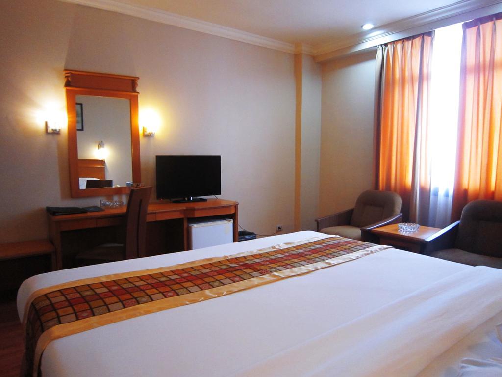 Hotel Furaya 3*